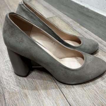 Туфли женские из натуральной замши