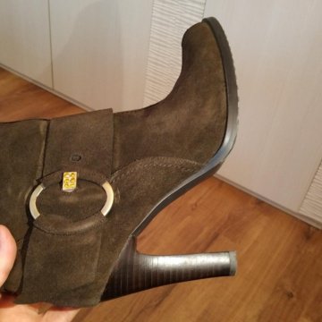 Замшевые сапожки39,5-40