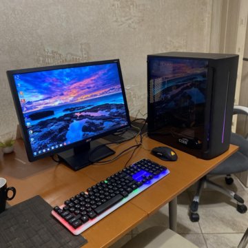 Компьютер с монитором