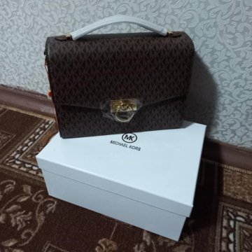 Сумка кожанная новая.