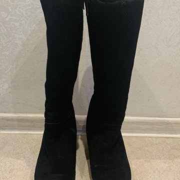 Зимние замшевые сапоги 39