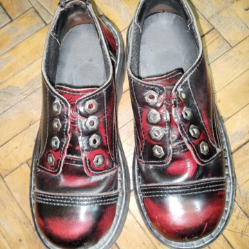 Ботинки женские гриндерс СРОЧНО!!!!!!