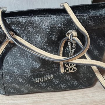 Сумка Guess