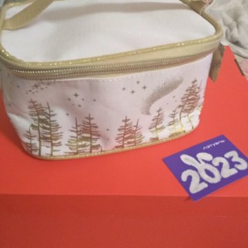 Новая Новогодняя косметичка 18/13/10,5 см