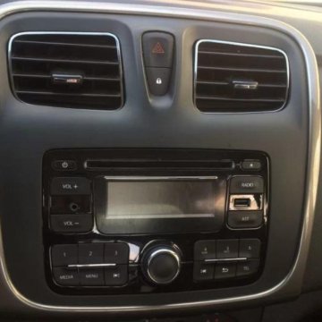 Штатная магнитола Рено Сандеро 2 Логан 2 Renault