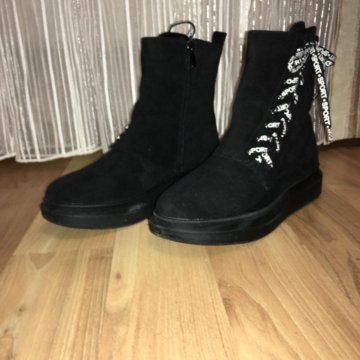 Зимние ботинки женские