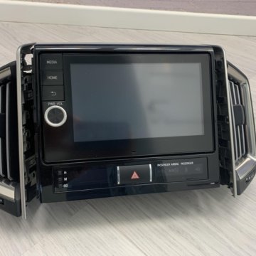 Головное устройство Toyota Land Cruiser 200