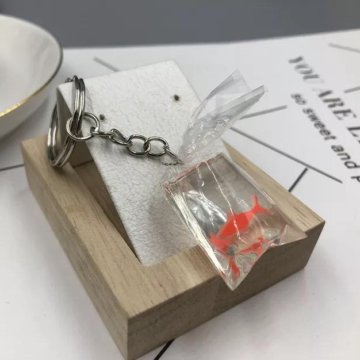 Брелок с золотой рыбкой на удачу!