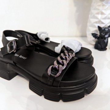 Босоножки сандалии женские на массивной подошве 37