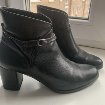 Ботинки женские