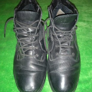 Ботинки 42 р
