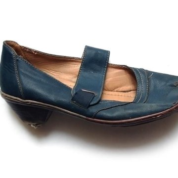 Туфли с ремешком на щиколотке