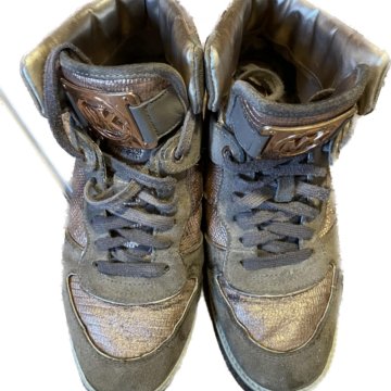 Кроссовки на танкетке Michael Kors