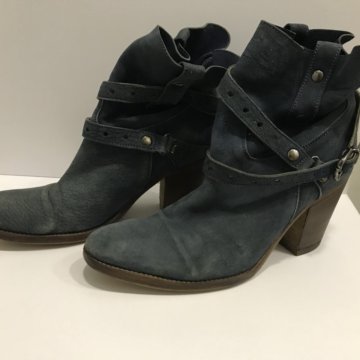 Ботильоны, Италия, 37