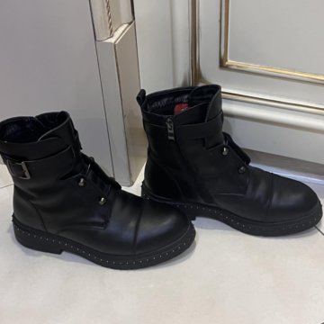 Зимние кожаные ботинки 37р