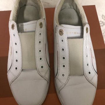 Кроссовки Томми Хилфигер кожа оригинал 39 р