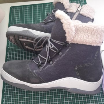 Войлочные кроссовки