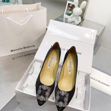 Туфли Manolo Blahnik????
