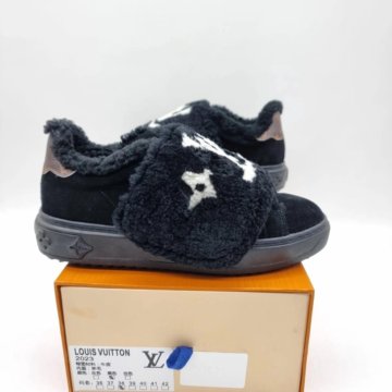 Кроссовки Louis Vuitton????