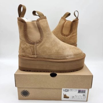 Ботинки Ugg????