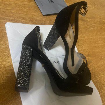 Туфли черные