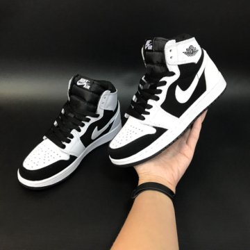 Кроссовки Nike Air Jordan черно-белые
