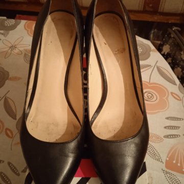 Туфли на шпильке