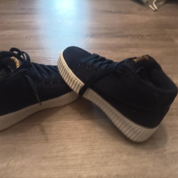 Кроссовки зимние