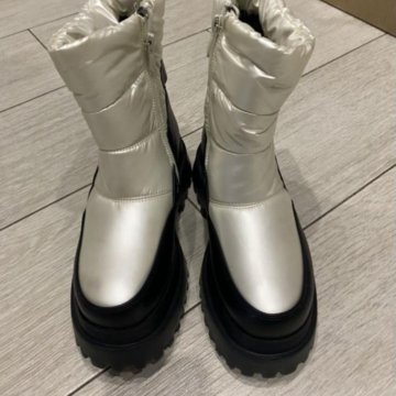 Дутики новые 37