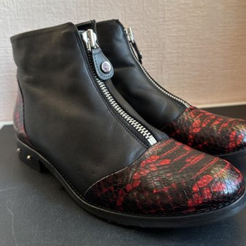 Женские кожаные полусапожки Tervolina 38р.