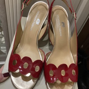 Босоножки Ciovani Fabiani 39р