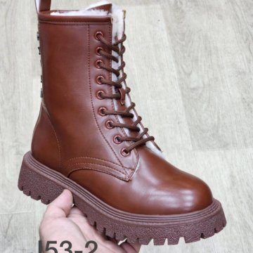 Новые зимние ботинки