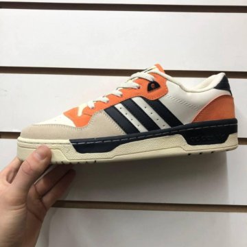 adidas Originals Forum