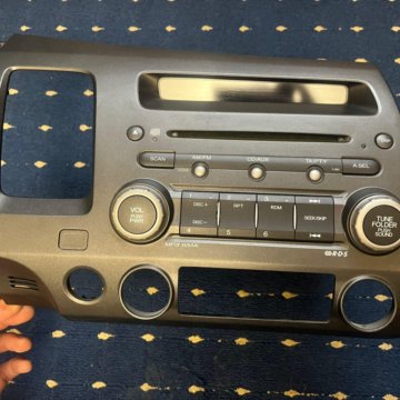 Магнитола на Honda Civic 4d