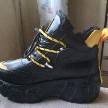 Кроссовки ботинки зимние 37