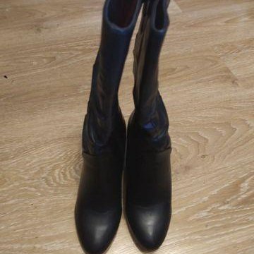 Сапоги женсские