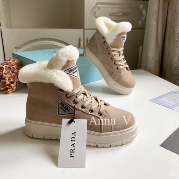 Кроссовки Prada зимние 36 р мех