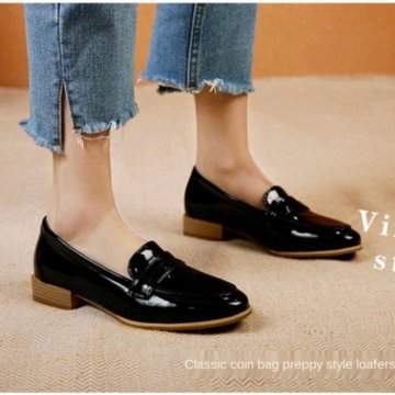 Женские мокасины