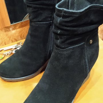 Зимние женские сапоги 38 р