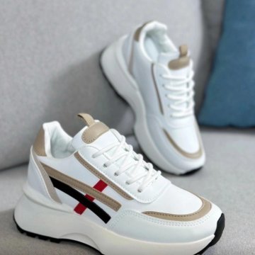 Кроссовки весна