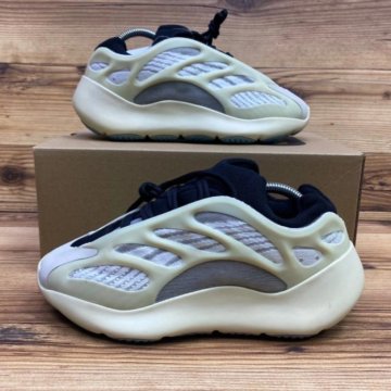 Новые кроссовки Adidas Yeezy Boost 700 V3 (36-40)