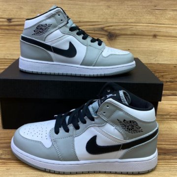 Кроссовки Новые Nike air Jordan 1