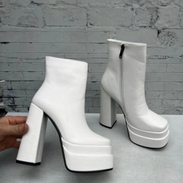 Стильные ботинки