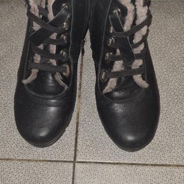 Женские зимние ботинки 39р