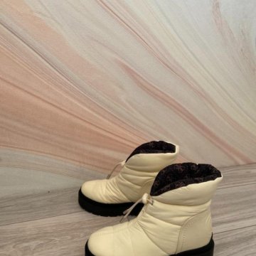 Сапоги женские зимние guess, бежевые, дутые