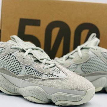 Кроссовки Новые Adidas Yeezy boost 500 V2