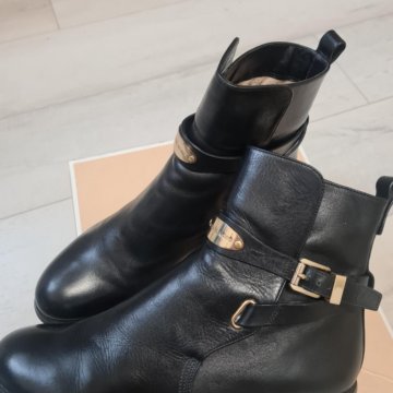 Сапожки Michael Kors p.8,5