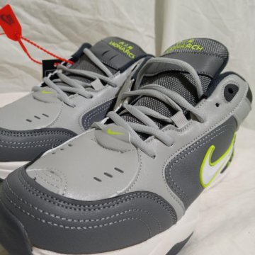 Nike Monarch кроссовки новые
