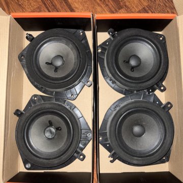 Штатный динамик на Hyundai solaris