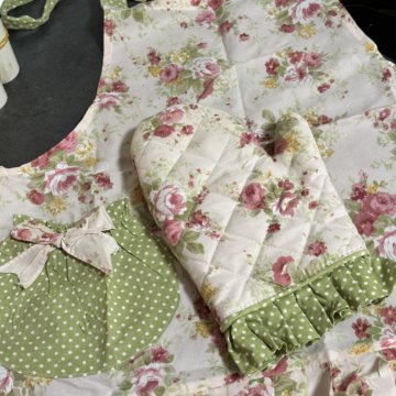 Красивые фартук с прихваткой